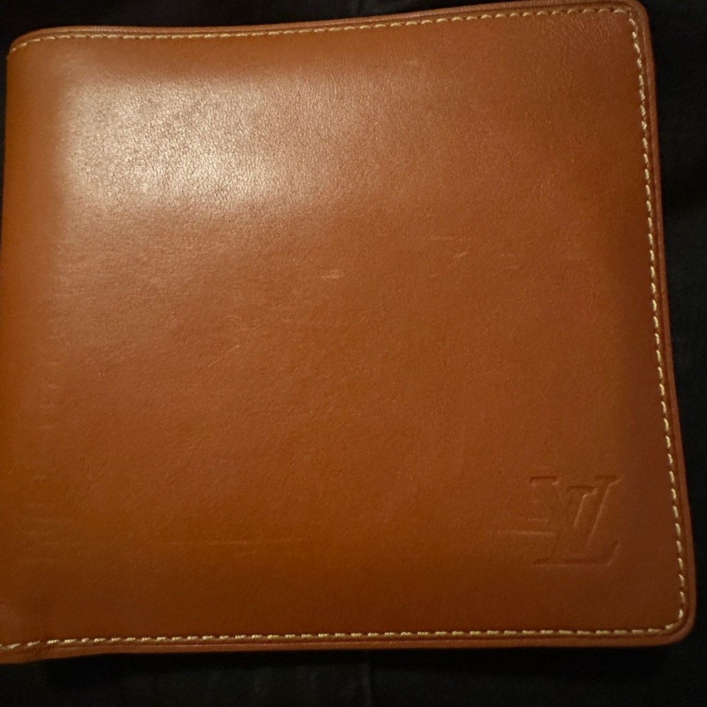 Louis Vuitton light brown/tan men’s Marco wallet! Excellent condition! $400 OBO